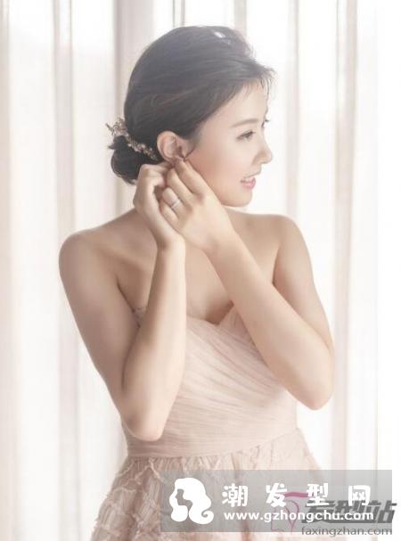 短发新娘发型无变化？化妆师教短发新娘Set头衬脸型