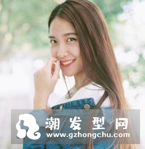 女生亚麻色头发图片 长直发卷发都好看