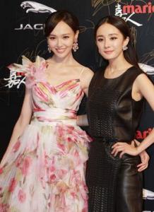 超漂亮姐妹伴娘发型 简约优雅很适合出席婚礼