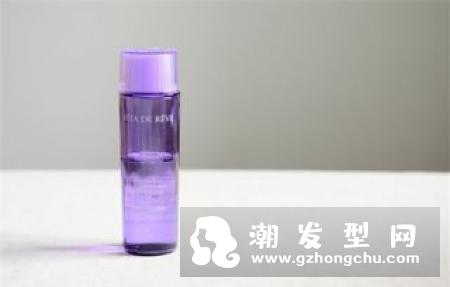 黛珂紫苏水和菌菇水哪个贵 有什么区别