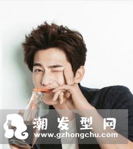 男生三七分发型有哪些 时尚帅气超有型为颜值加分
