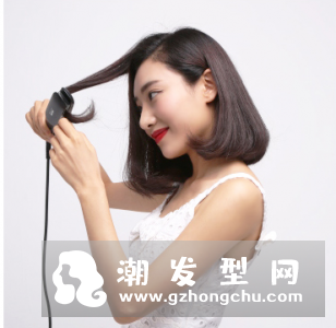 直发夹板怎么弄内扣 怎么弄卷发图解