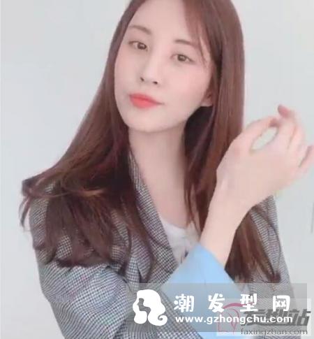随意自然微卷长发发型 发尾波浪整个人马上温柔度 10分