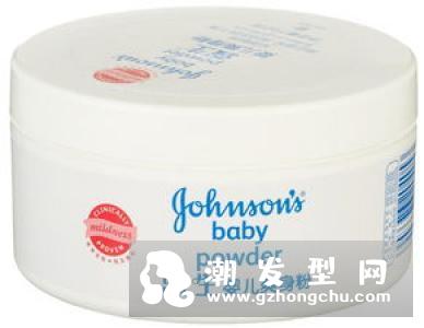 头发出油异味怎么办？正确洗头顺序方法