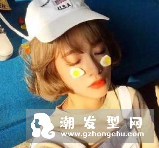C卷内扣韩式短发 卷出灵动弧线美