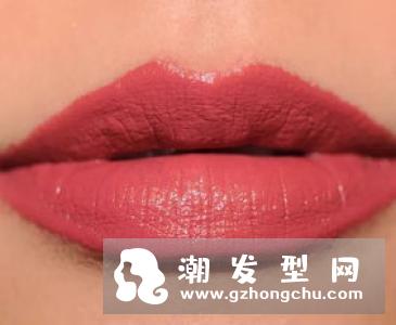 美宝莲三色口红怎么涂 轻唇膏咬唇系列试色图片