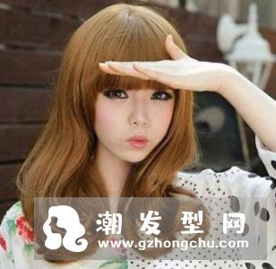 齐锁骨发型怎么烫好看 梨花头可爱减龄文艺范