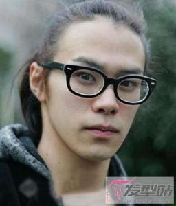 男生日式马尾辫 打造慵懒异域风