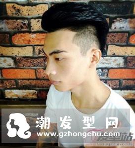 社会发型男生剃两边 酷炫洋气做时尚社会人