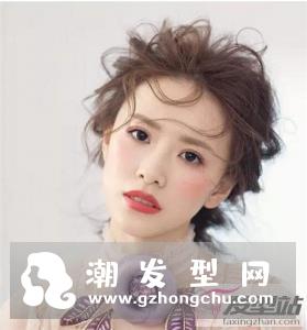 韩式婚纱照新娘发型 凌乱感造型尽显浪漫