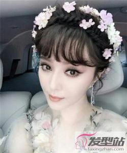 额头高新娘适合的盘发 高额头也可做温柔唯美新娘