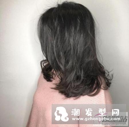 2019年可卡卷发型很流行 无论是长短发都能给你浪漫慵懒感