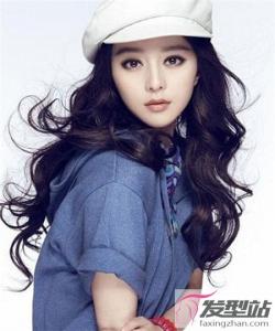 黑色长发适合什么卷发 淑女风烫卷打造优雅清纯美