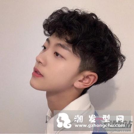 最流行的潮男发型推荐 时髦又百搭这几款发型一定要剪