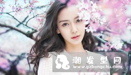 男生心中最喜欢的女生长卷发排行 浪漫爆表女神卷发实在让人无法抗拒