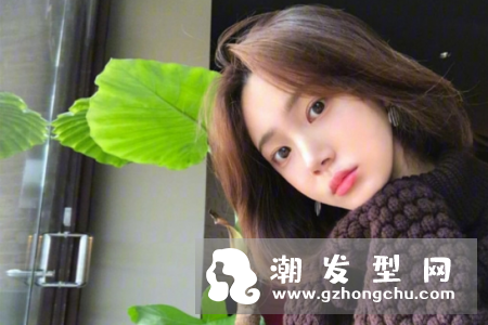 中分发型适合什么脸型的女生 气质短发有哪些