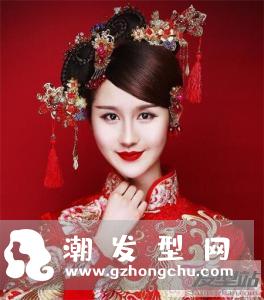 中式秀禾新娘发型 2019新娘发型流行趋势