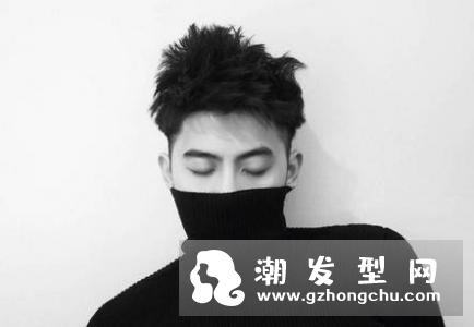 发型看男生性格 长发背头中分不一样