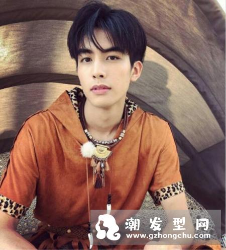 男生什么发型好看 五种大热男生刘海发型帅到没朋友