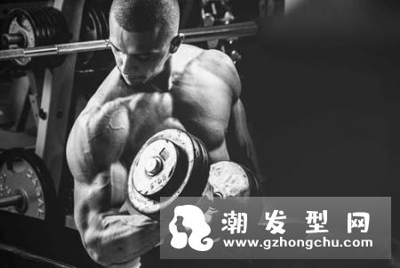 单杠拉不上去怎么练 好处与坏处有哪些