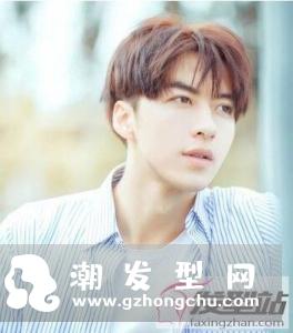 男生发型学生 帅气短发晋升校园男神