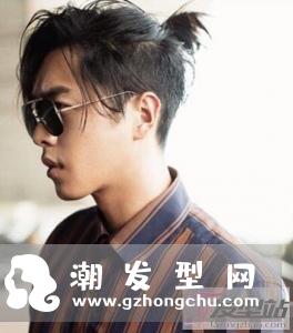 男生马尾辫发型扎法 个性帅气尽显男人魅力