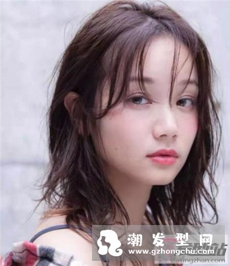 人气流行BOB短发 棕色BOB头更显白