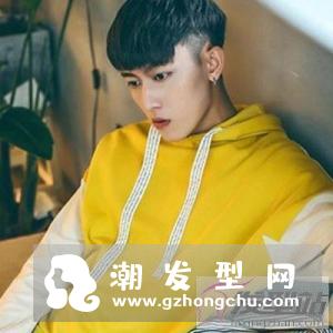 男生刘海发型两边剃掉 用刘海诠释帅气男人味
