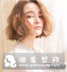 短发女生烫什么发型好看 气质梨花烫美不可言