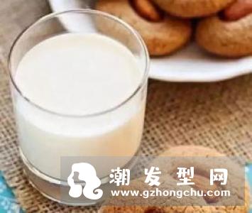 油性头发用什么洗发水好 吃什么对头发好