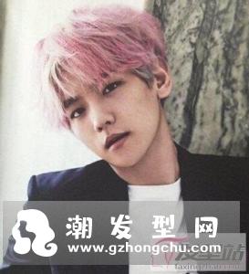 男生二次元短发发型 个性酷炫堪比动漫帅哥
