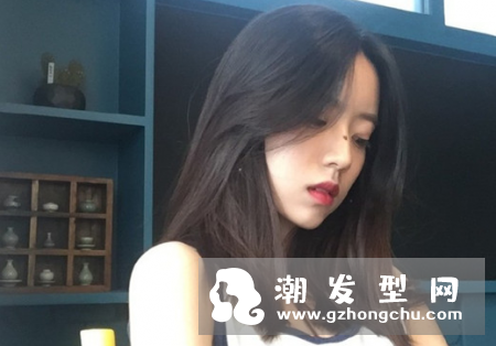 鹅蛋脸适合什么刘海 留什么发型好看