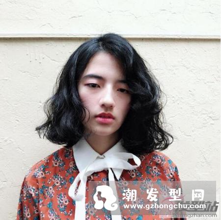复古嬉皮卷强势侵袭中 只要这样卷绝对有型！