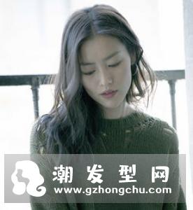 显脸白的头发颜色 橘粉色还是闷青色