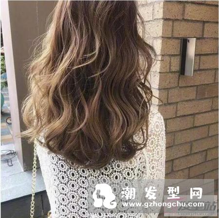 随意自然微卷长发发型 看这20款就知道了卷发有多美
