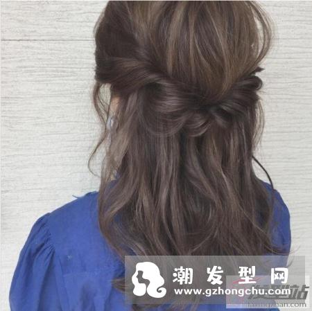 超漂亮姐妹伴娘发型 简约优雅很适合出席婚礼