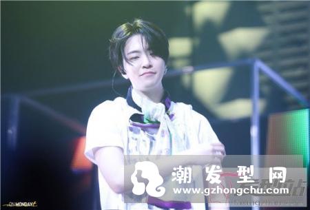 高中生男生适合什么发型 清爽短发帅气利落塑造校园男神
