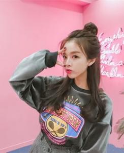圆脸妹子适合扎丸子头吗 怎么扎好看