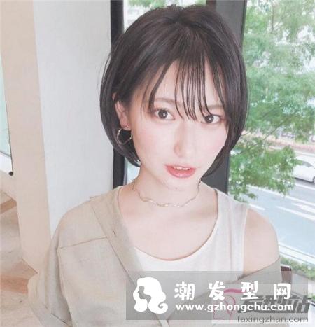 线条感圆弧波波头 一剪会上瘾的减龄短发