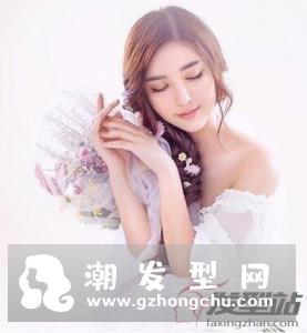 长发森系新娘造型 展现空灵脱俗之美