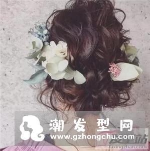 鲜花头饰新娘发型图片 浪漫程度不是一般的美