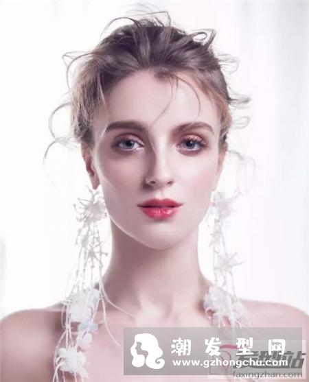 法式浪漫新娘妆发 “抽丝感”引领绝代风华
