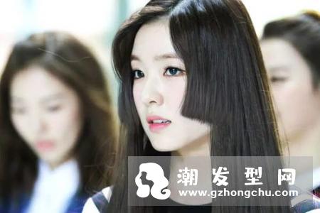 女生今年流行长卷发发型 超简单氧气瀑布卷小仙女必备