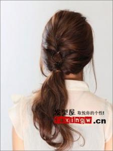 卷发怎样打理才好看 初学者也能轻松上手美丽卷发教学