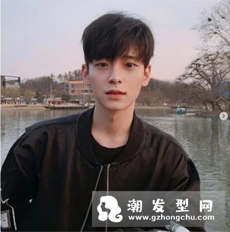 男生什么发型好看 五种大热男生刘海发型帅到没朋友