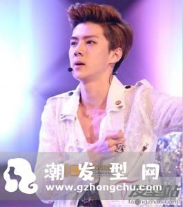 男生狼奔头发型 吸睛有型提升帅气值