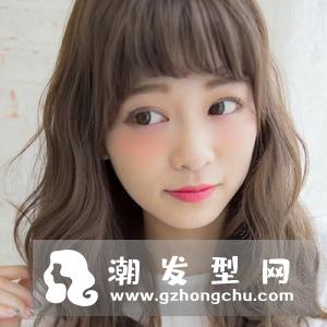 亚麻色头发怎么染 染发真的能显白吗