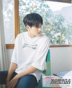 小奶狗发型 大学生这样剪才男神