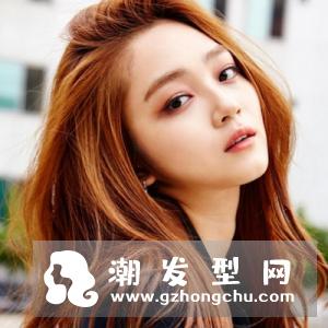 棕色头发适合什么人 搭配什么颜色衣服好看图片