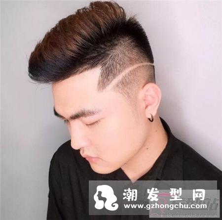两边推掉中间厚发型 帅哥发型赶紧安排剪吧